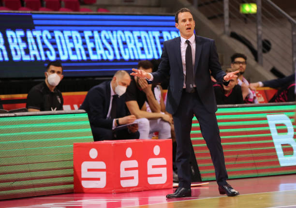 在门前浪费 在门前浪费