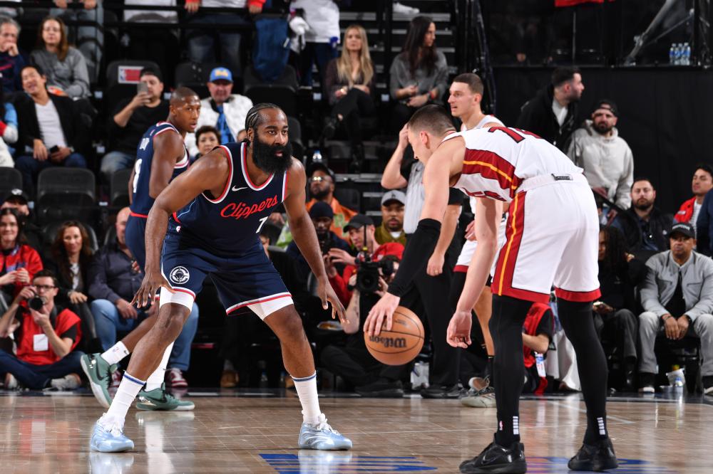 伴随他继续 伴随他继续