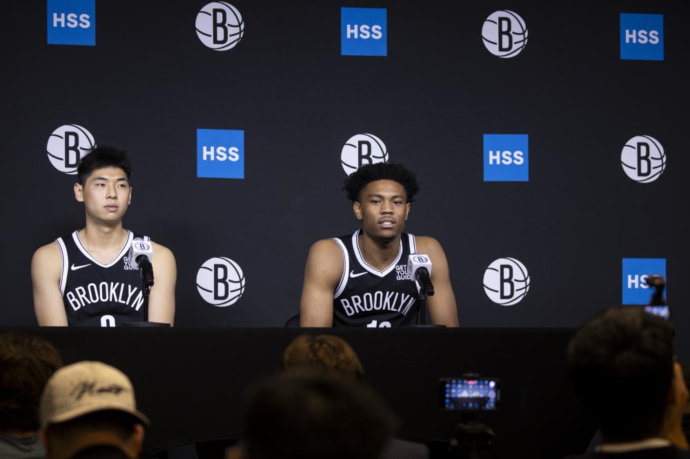 他多次在关 他多次在关